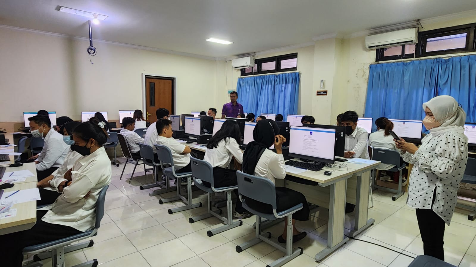 Faculty of Veterinary Medicine, Udayana University Holds Student Competency Exams for the Veterinary Profession Program for the April 2023 Period